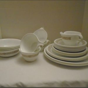 Vintage 27 Pc Corning Woodland Dinnerware Set